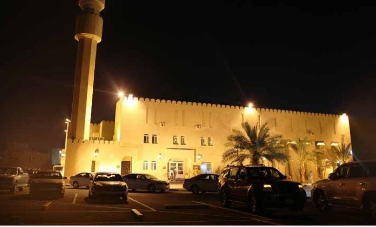 Mosque No. 046 extension at night